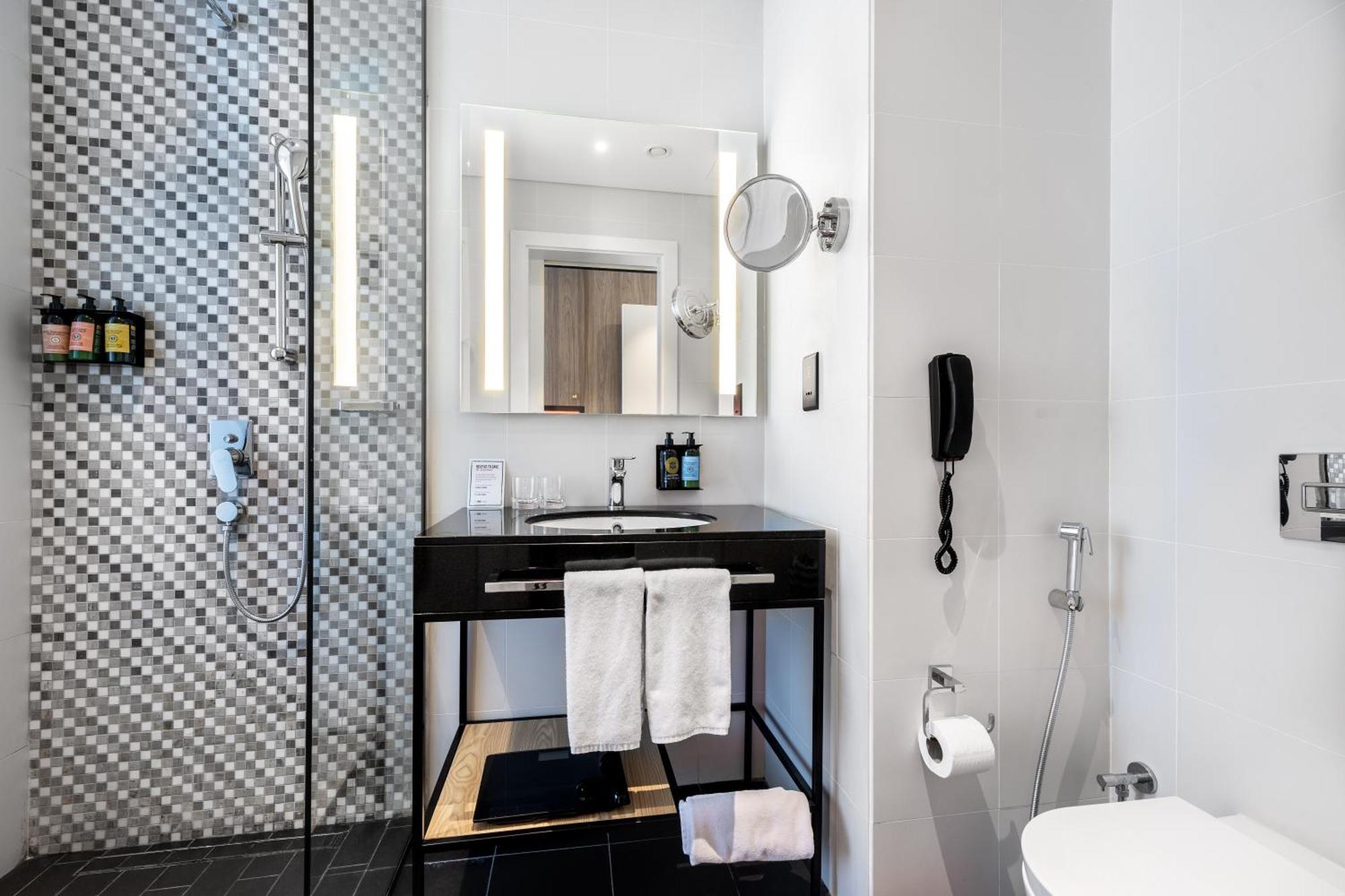 Executive Suite
